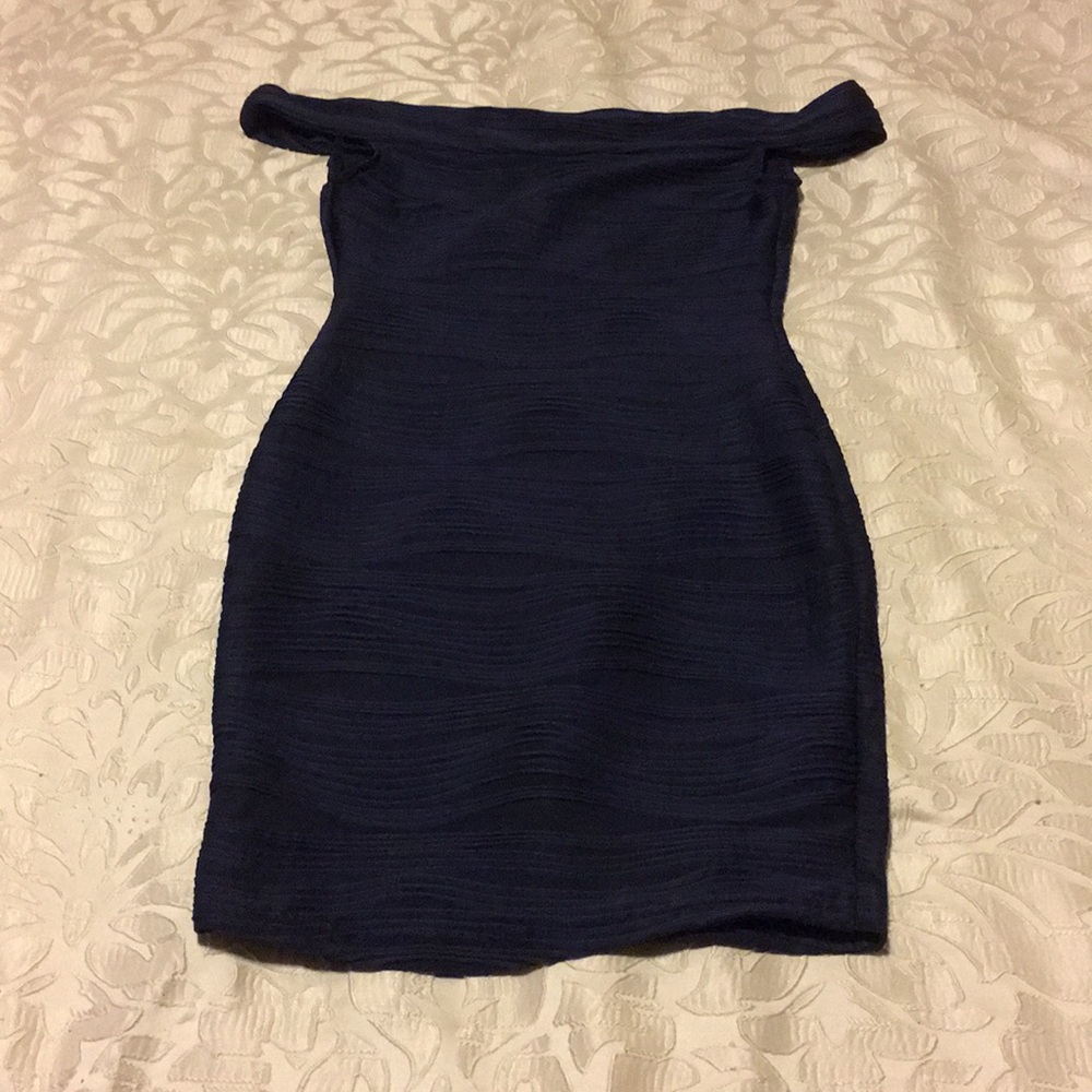 Navy blue off the shoulder bodycon dress